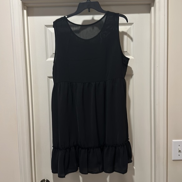 Black Tank 2XL - Picture 4 of 6